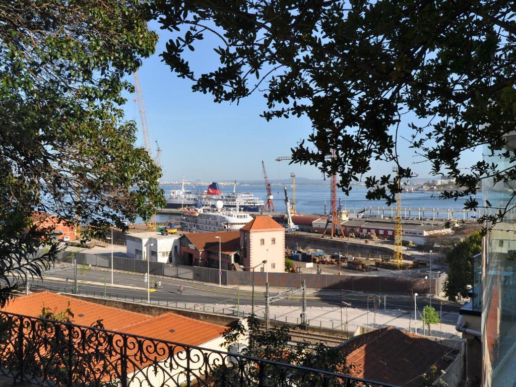 Hello Santos Lisboa